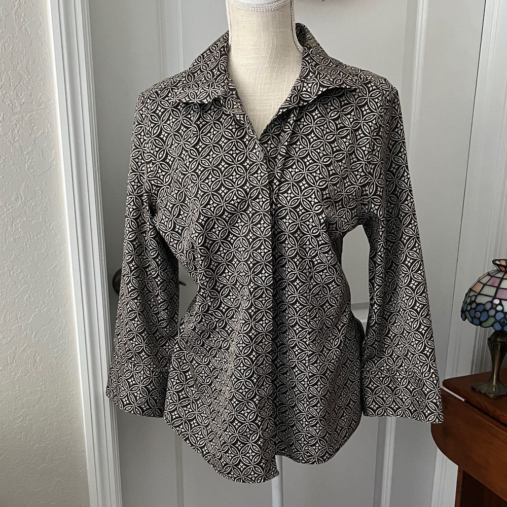 Talbots Geometric Black and White Button Down Shirt SZ 16 NWOT